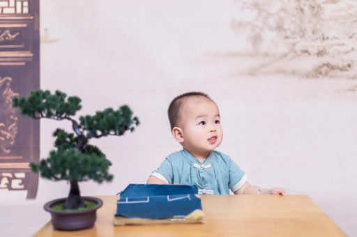 抚州八个月宝宝可以吃盐吗